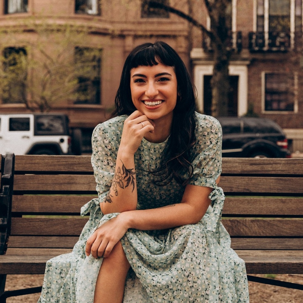 Meet your Posher, Laura